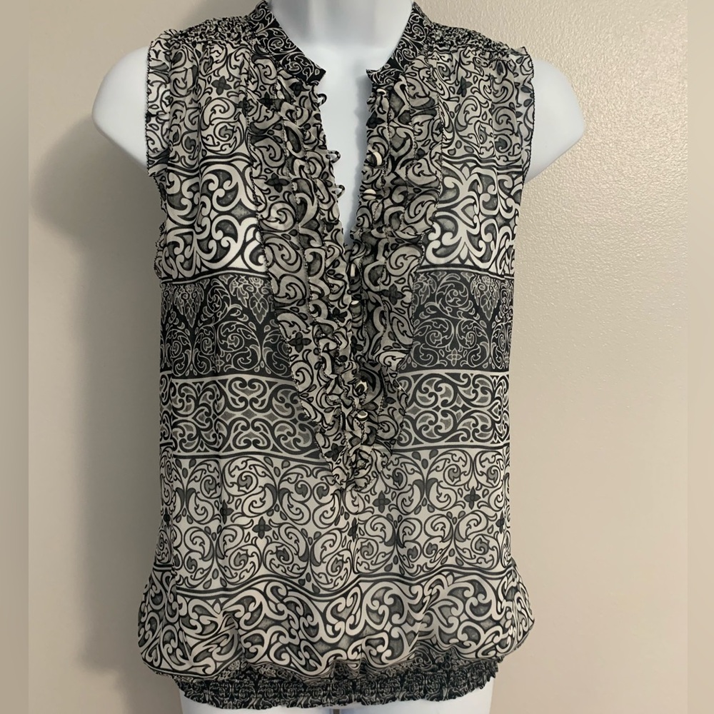 White House Black Market Elegant Sleeveless Shirt
